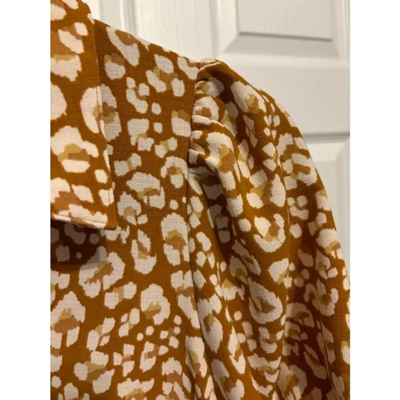 Women's Nine West Blouse, Size M, Brown Leopard Print - Picture 3 of 3